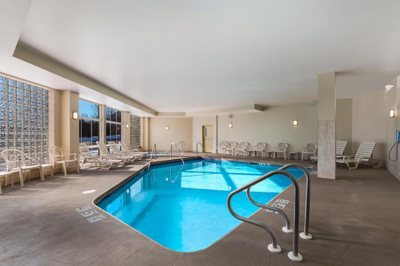 Mainstay Suites Fitchburg - Madison Extérieur photo