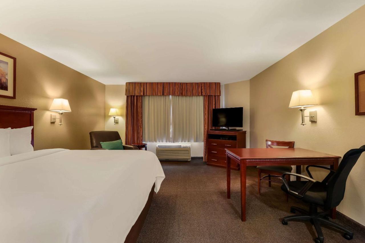 Mainstay Suites Fitchburg - Madison Extérieur photo