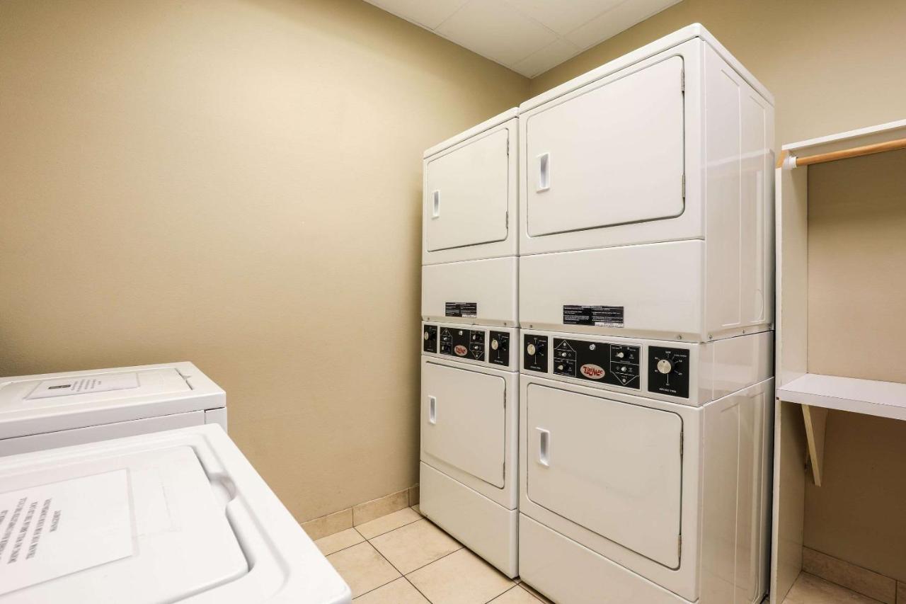 Mainstay Suites Fitchburg - Madison Extérieur photo