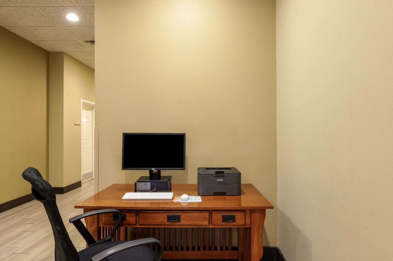 Mainstay Suites Fitchburg - Madison Extérieur photo