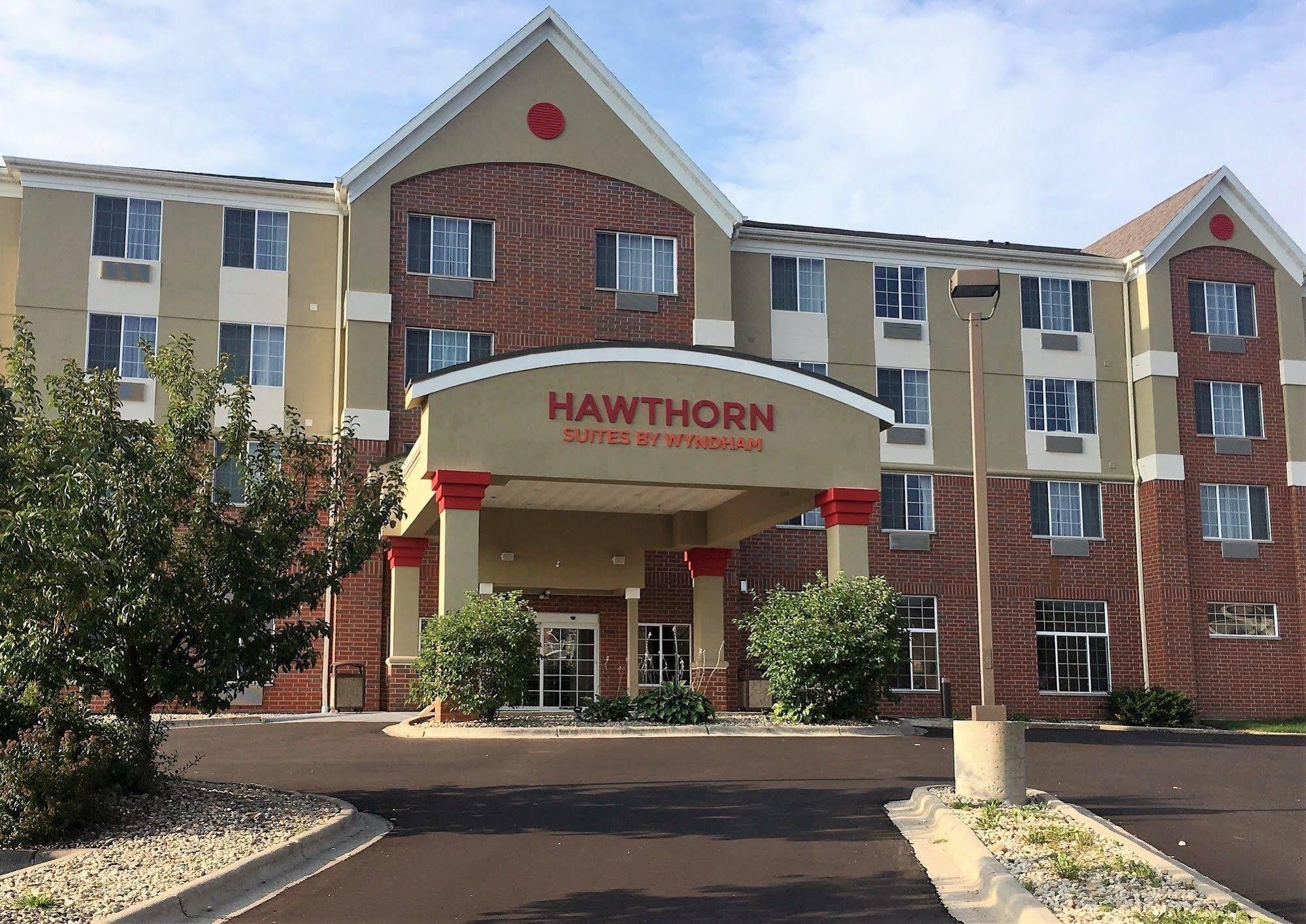 Mainstay Suites Fitchburg - Madison Extérieur photo